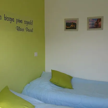 Casa Emmaus Hostel Maccagno