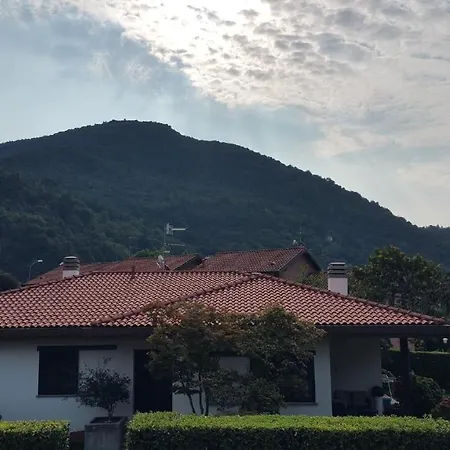 호스텔 Casa Emmaus Maccagno